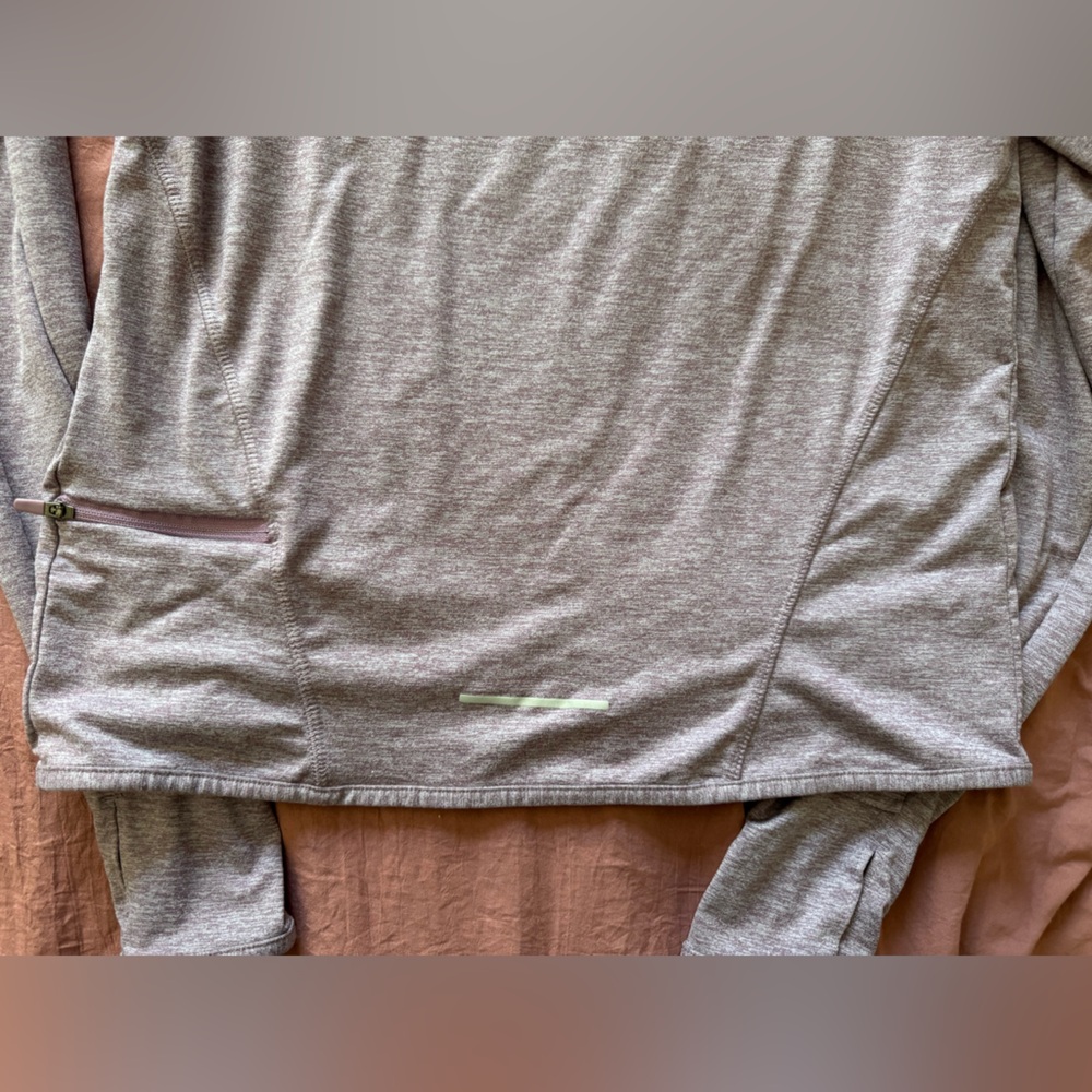 Nike DriFit Long Sleeve Tee - Picture 6 of 7